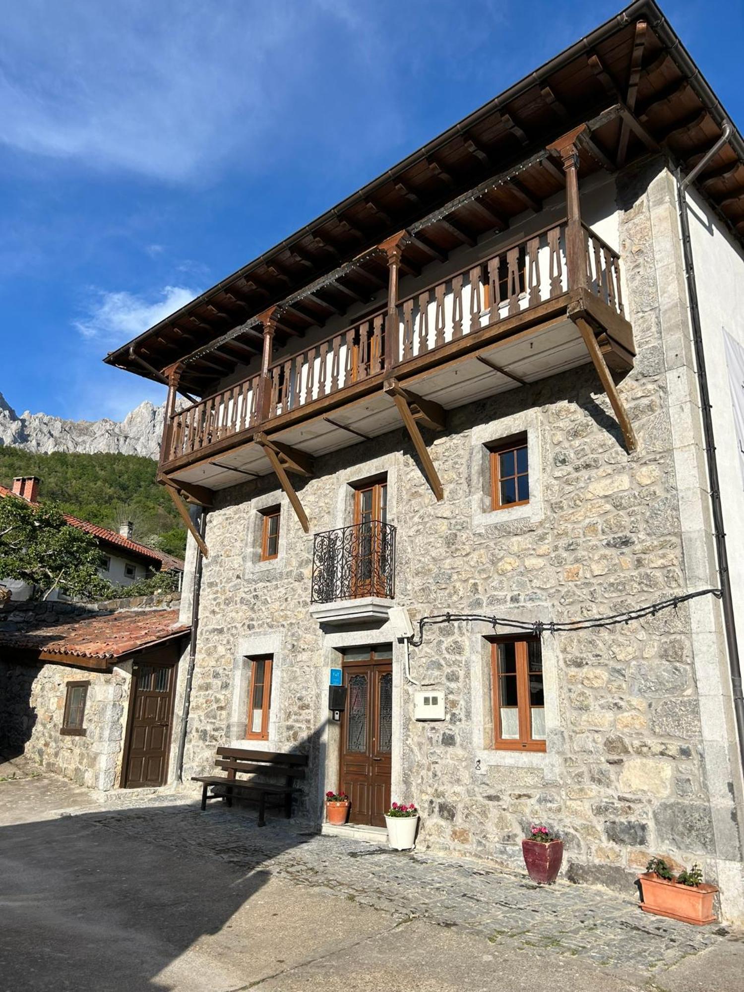 Вилла La Balconada De Valdeon Посада-де-Вальдеон Экстерьер фото